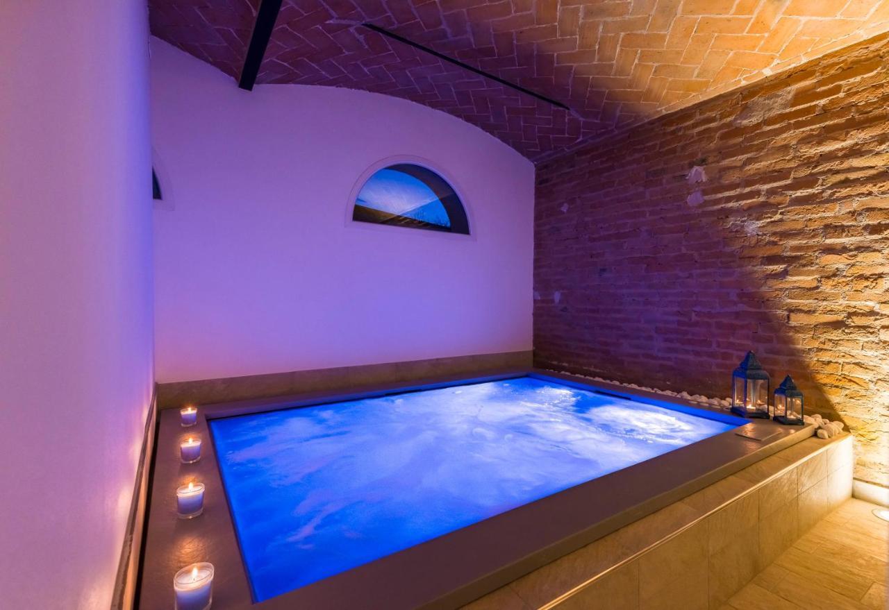 Casa delle Noci country house, pool&SPA Módena Exterior foto